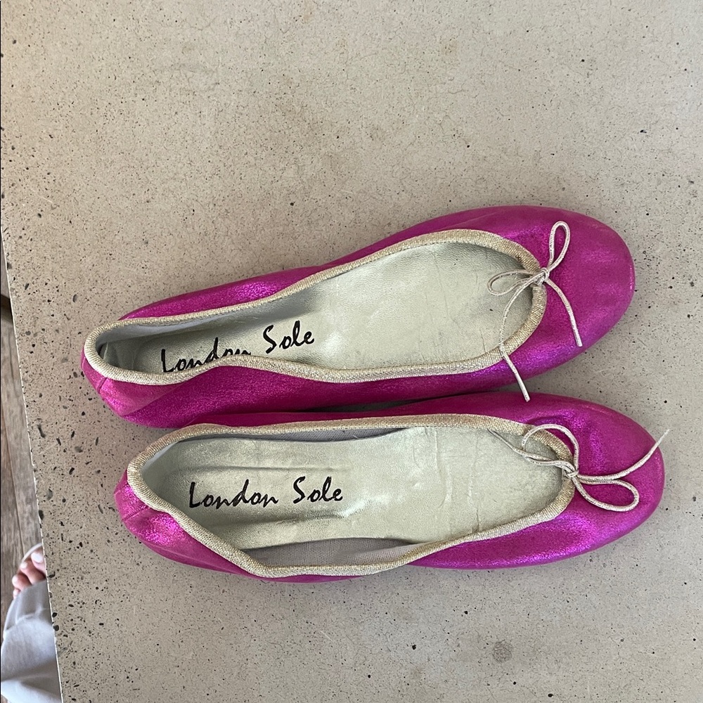 London Sole Fuchsia Ballet Flats